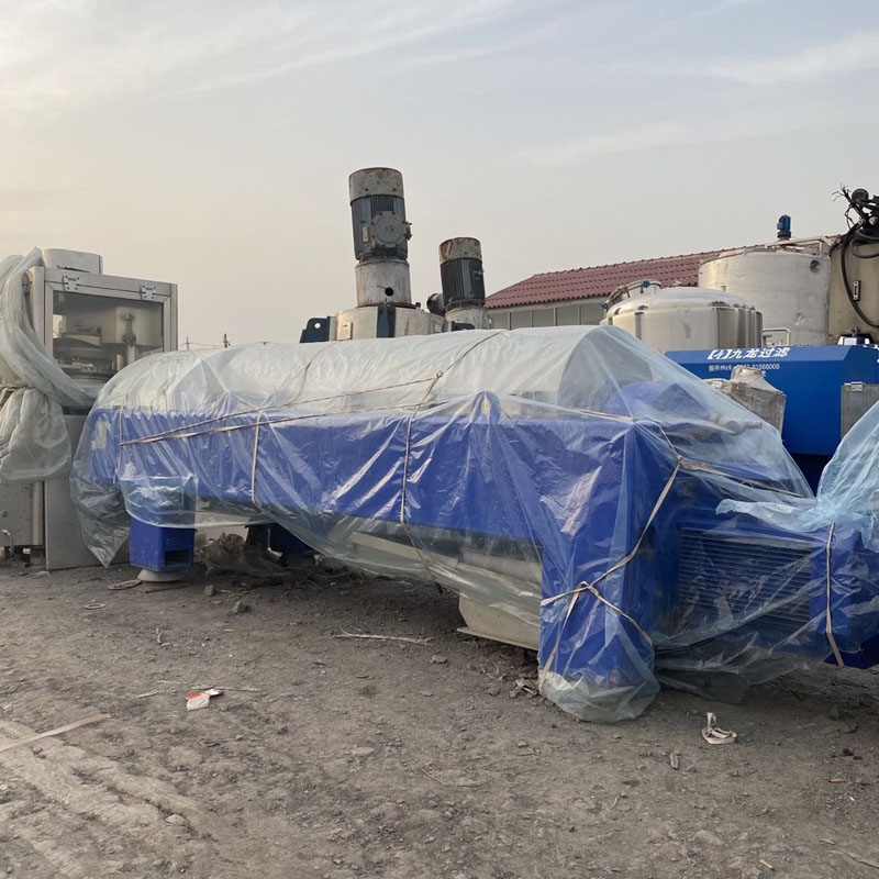 臥螺離心機(jī)